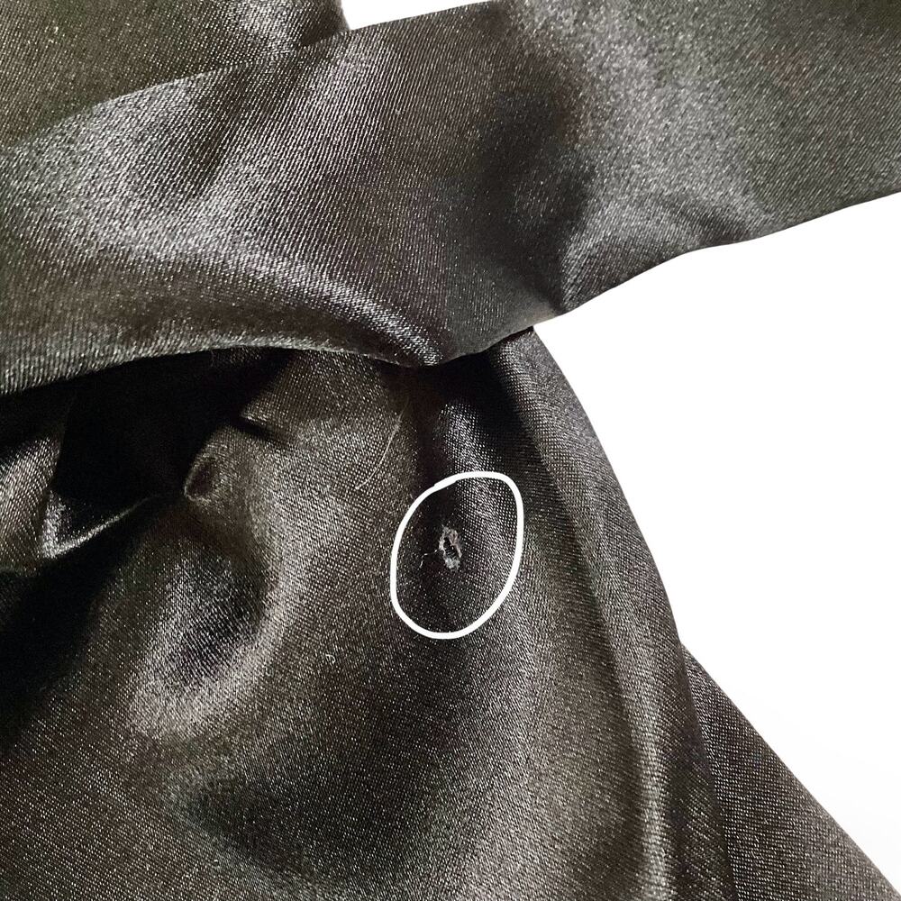 Judith Hart Short Satin Robe - Picture 4 of 6